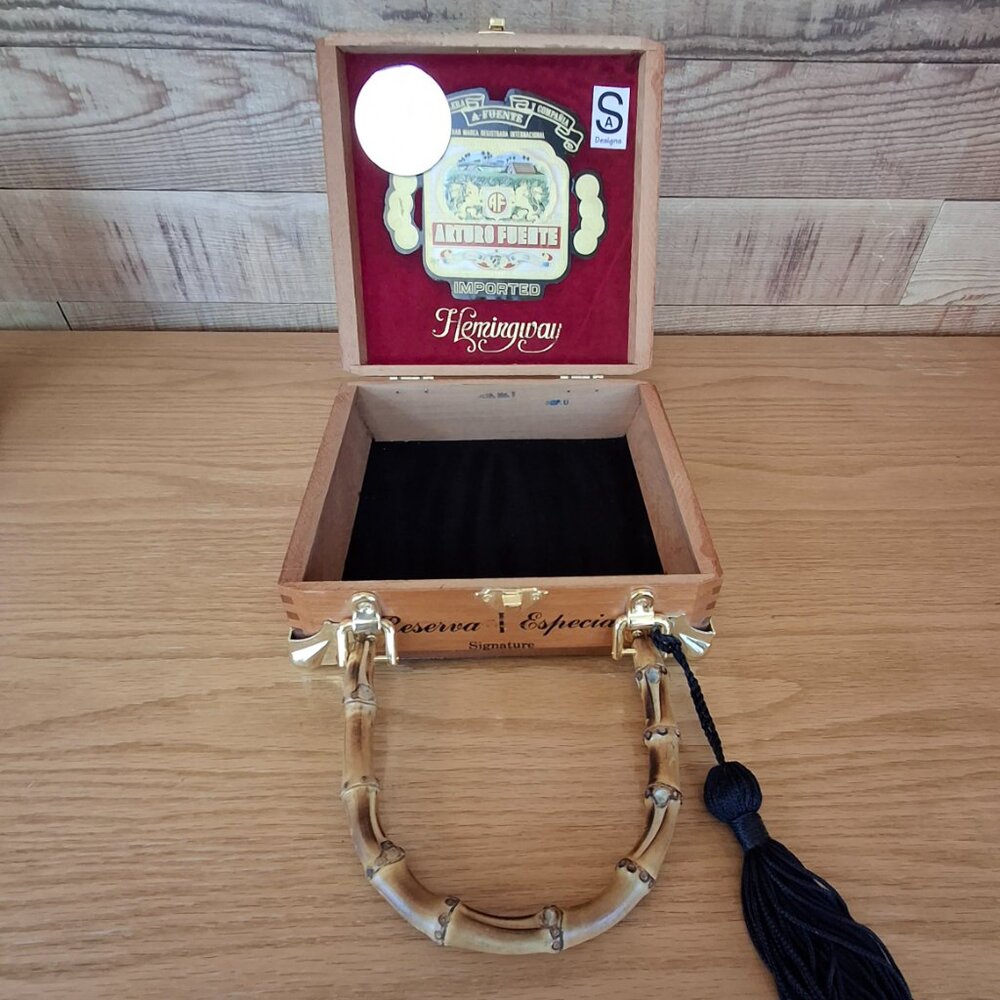 Vintage Laurel Burch Cats Design Handbag - Picture 9 of 11